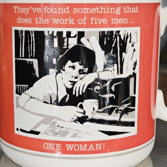 Vtg Black White Coffee Cup Red Mug Comic Strip One Woman Does The Work Of 5 Men - Picture 3 of 12